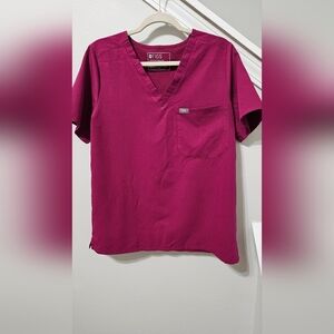 Figs Catarina one pocket scrub top, size large, dark magenta